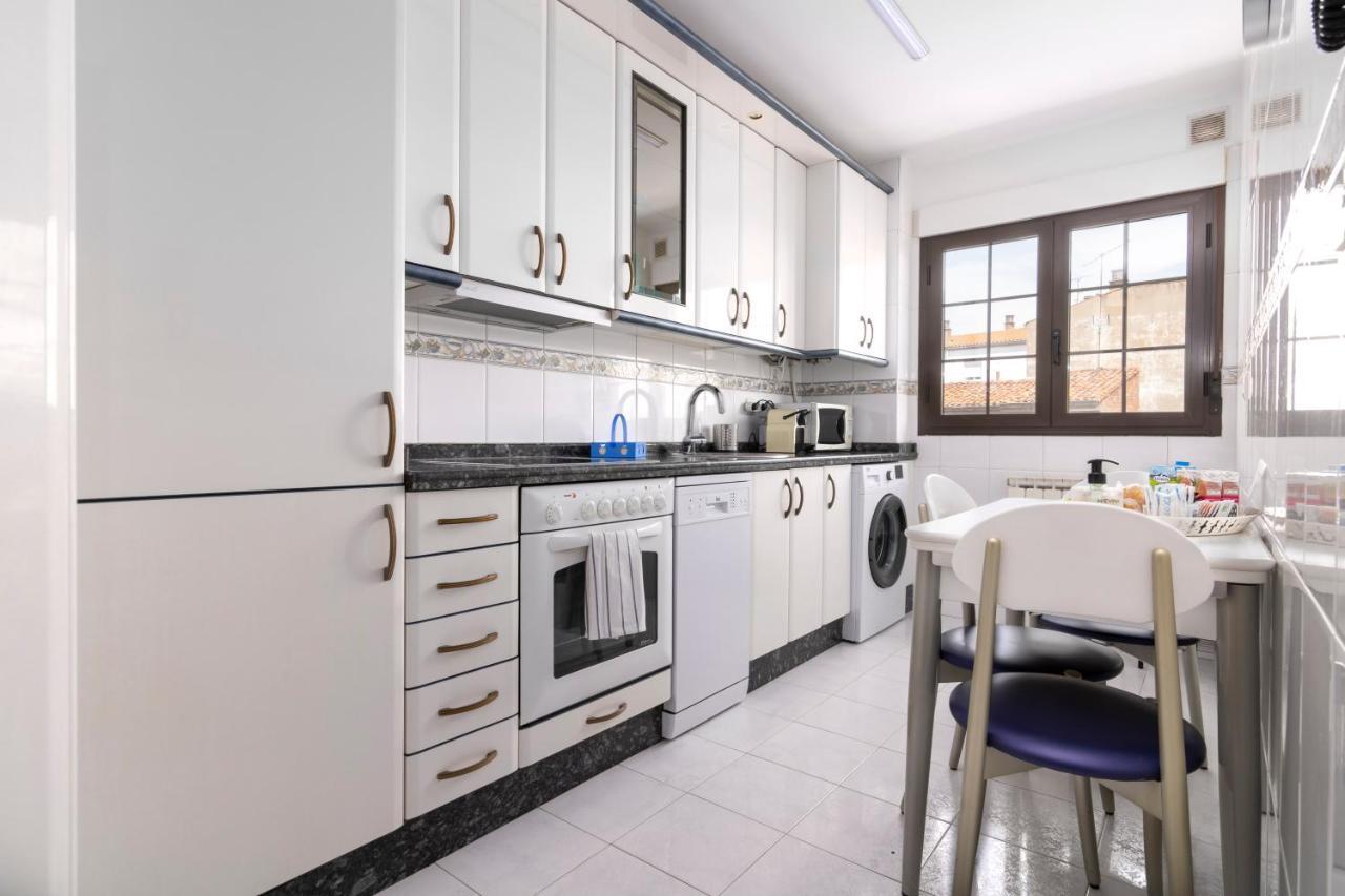 Apartamento Cano Badillo - Plaza Mayor - Leonapartamentos ภายนอก รูปภาพ